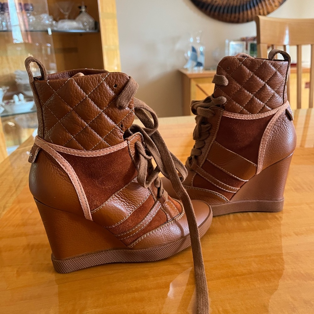 Chloé Booties Leather Light Brown